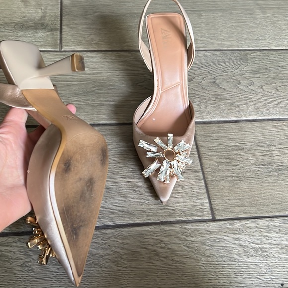 Zara shimmery mid-heal sling back shoes - Picture 9 of 12